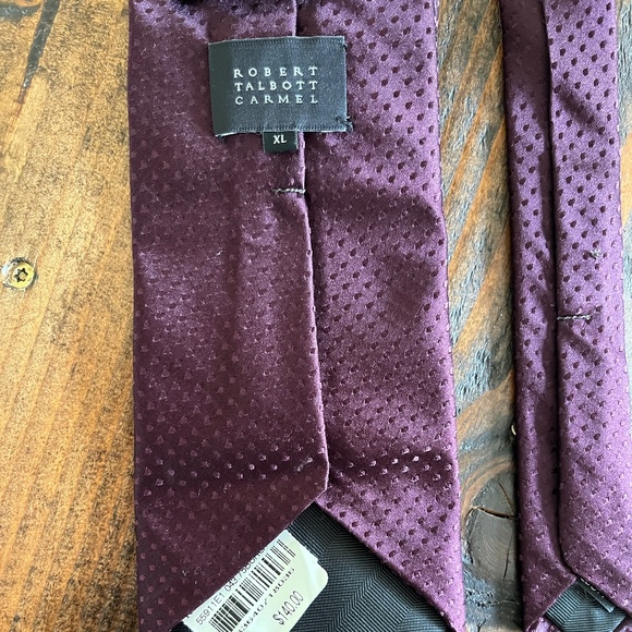 Robert Talbott Stunning Hand-Sewn Purple Silk Tie - Picture 2 of 3